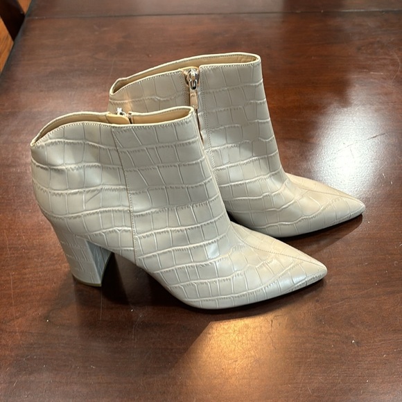 Marc Fisher Shoes - Marc Fisher Nude Beige Side Zip Boots Women’s Size: 10